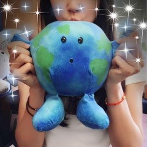 Meet your Posher, Gloria